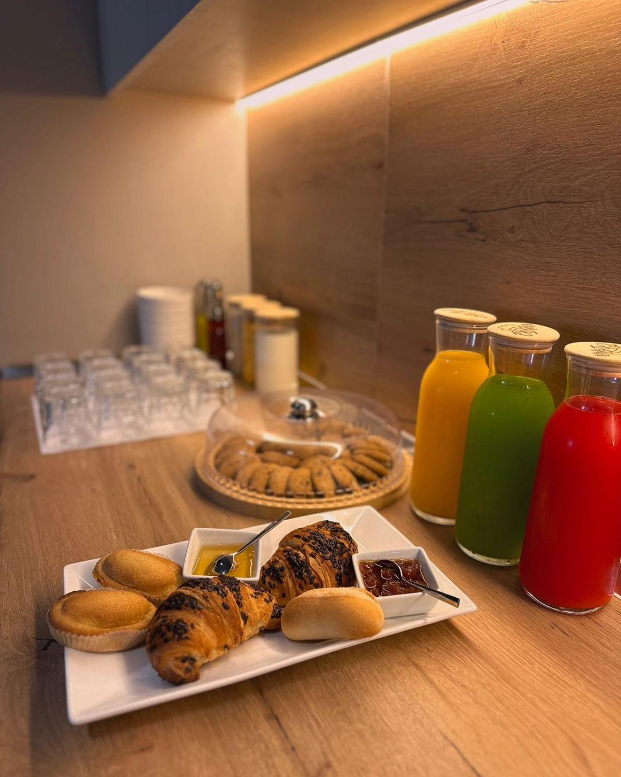 The Roots Boutique Hotel Shkoder Luaran gambar