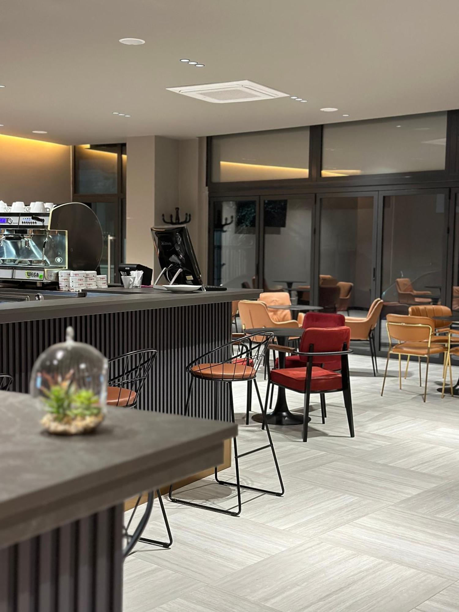 The Roots Boutique Hotel Shkoder Luaran gambar