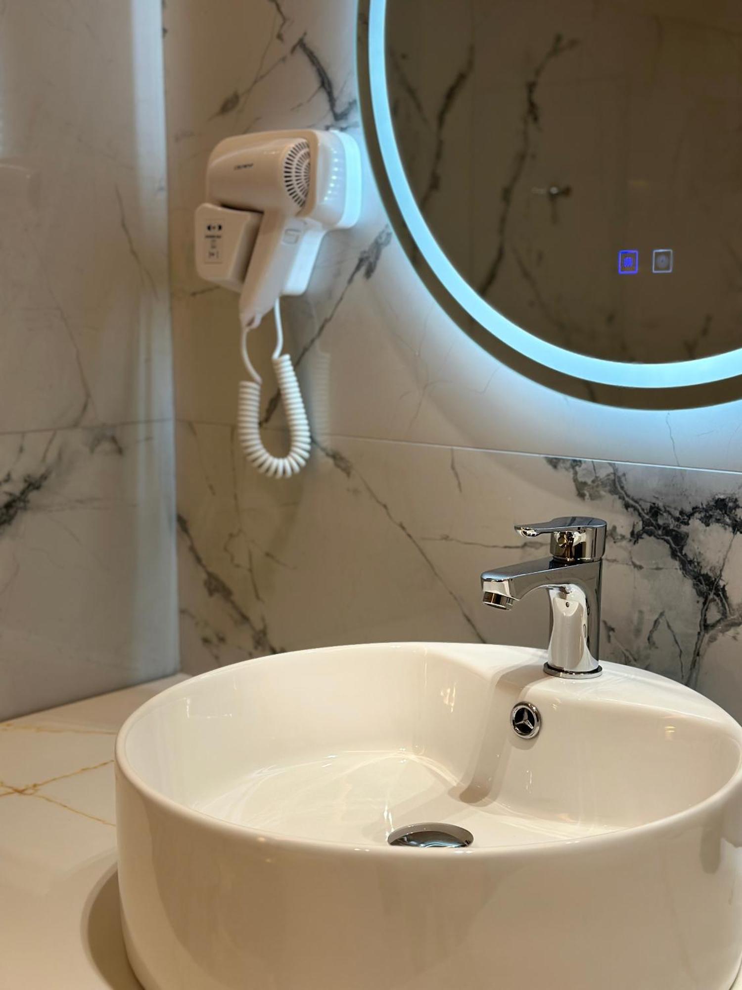 The Roots Boutique Hotel Shkoder Luaran gambar